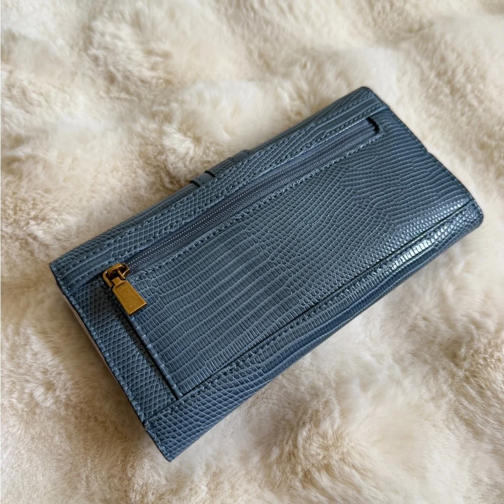 Guess Women’s Ginevra Wallet – Like New Condition